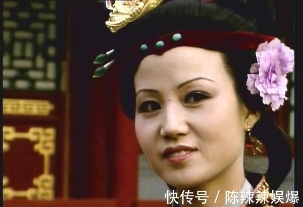 贾母#赵姨娘凭3处优势,实力碾压王夫人,成为贾母的心头好、贾政的宝