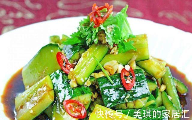 小哥|大厨教你“凉拌黄瓜”秘诀，清脆爽口，酱香入味，两分钟做一盘