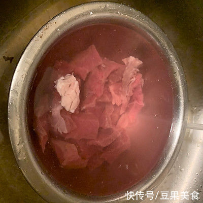 孜然牛肉|大厨教我的孜然牛肉的做法，确实比我自己做的讲究