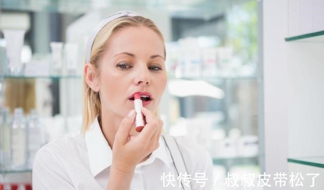区别 经常涂口红的人和从来不涂口红的人,区别不在脸上,而是这4点!