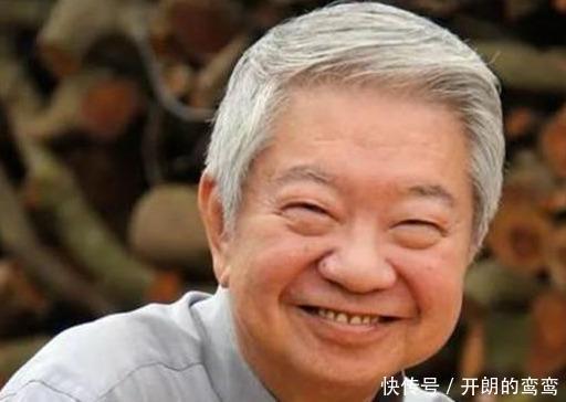 金庸谈蔡澜吃喝嫖赌,什么都懂