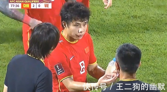 徐江|好事?记者:国足无主场李铁能躲个清净,几万人喊“下课”很糟心
