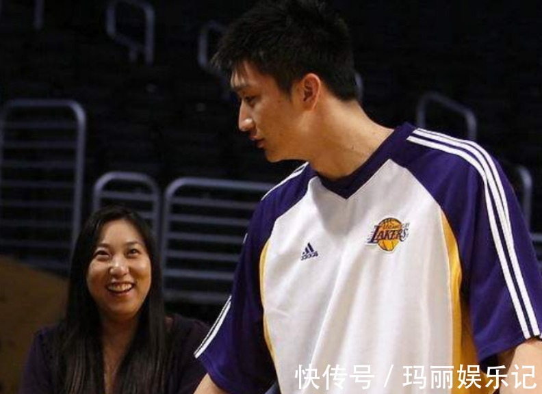 孙悦|中国男篮头号“伪巨星”,拿700万高薪打出白菜水平,还不如老马