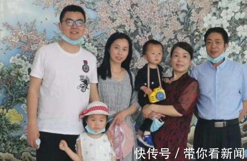 许敏夫妇去姚威家过年,田静准备隆重欢迎仪式,两小只可开心了