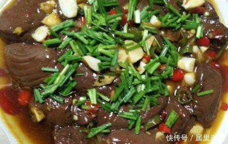 营养菜|孩子要多吃的营养菜，食材便宜，5元钱就做一大盘，好吃的不得了