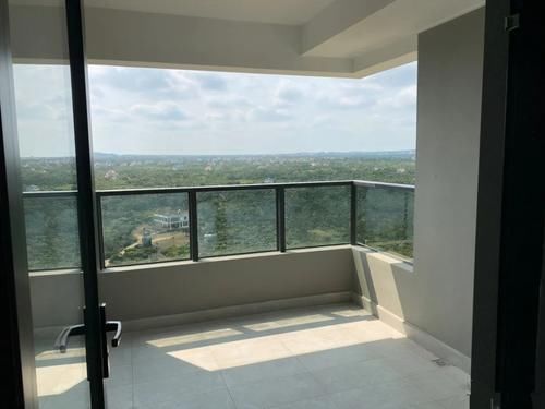 精装房|收房了,买的是精装房,家具家电还没进场,最喜欢大阳台了