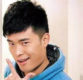 陈赫实在太低调，表舅是陈凯歌不算啥，亲舅舅才真的家喻户晓