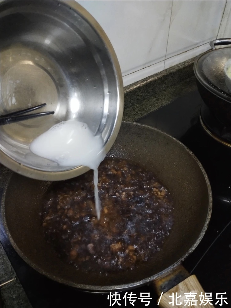 鸡蛋抱豆腐,营养美味,老少皆宜