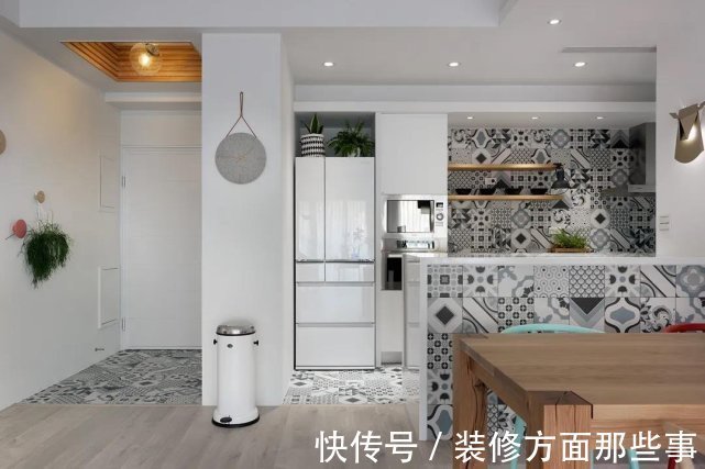 三居室|119平简约风三居室客厅不做电视背景墙,效果真的非常不错