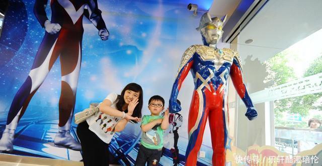 如何养育男孩|因写文章提及“奥特曼”,宝妈被“奥特迷”怼,几百条留言扎心了