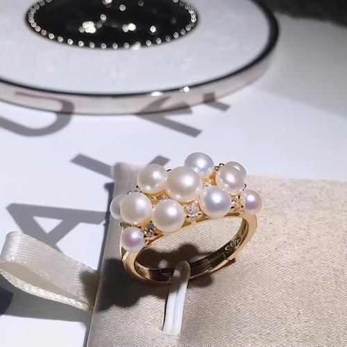 项链 奔四奔五的女人,千万别戴这4种饰品,寒酸又俗气,太没品味了