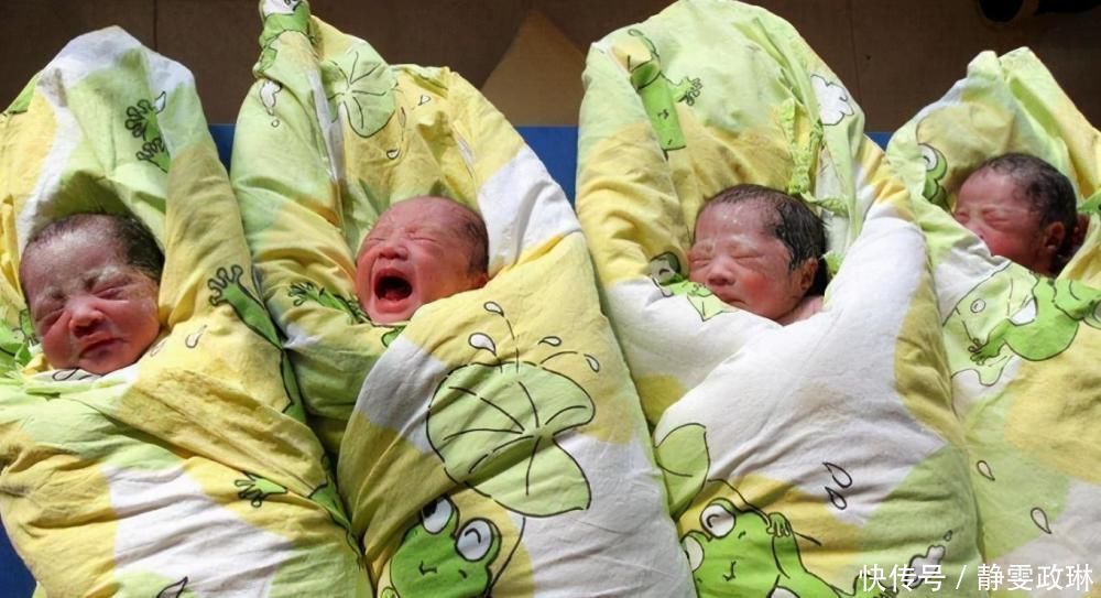 5胞胎宝宝姓“李”,给娃上户口时,户籍人员惊呼:是亲生的吗?