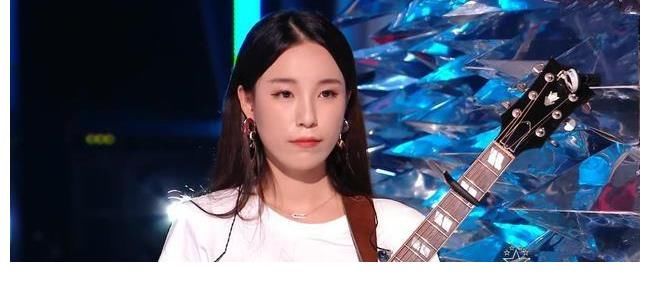 《好声音》被汪峰捧上天的谭轩辕，看不起李克勤战队贺三，止步11强