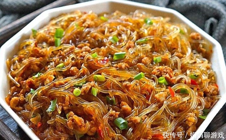 蚂蚁上树,做法简便,粉丝充分吸收汤汁的味道,美味下饭