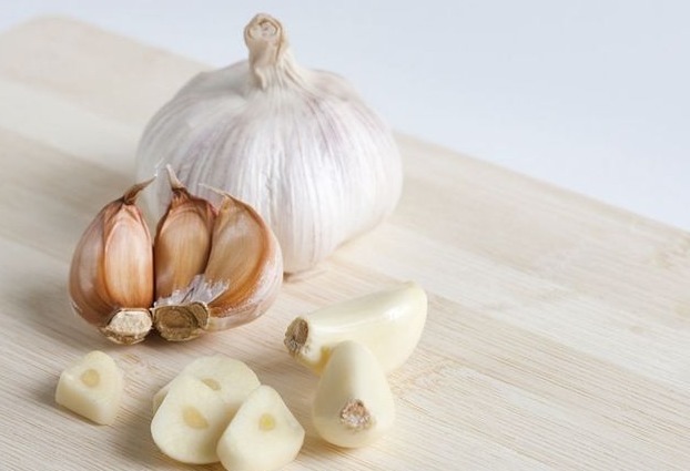 食用|大蒜百利却有“3害”,且对身体危害极大,多数人住进医院才明白