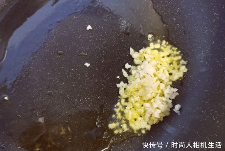 花钱|很多人都扔掉的菜,其实是个宝,润肠更通便,农村不花钱就能吃