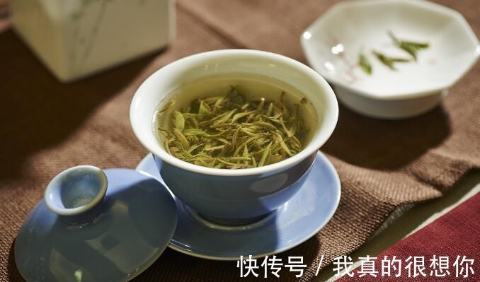 血压升高|高血压患者喝茶会使血压升高吗 一切尽在四个字!