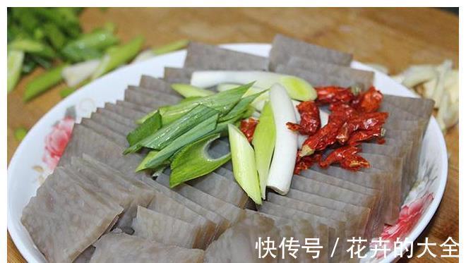 红薯粉芡|这种用粉条做成的美食，吃着比肉还香，当地人叫皮渣，你吃过吗
