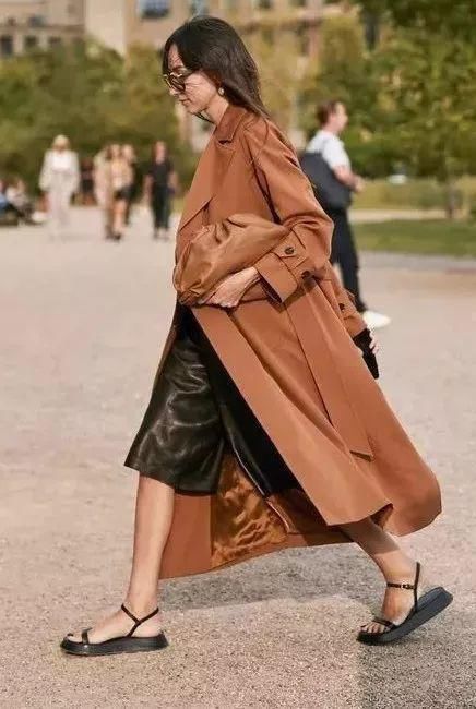 2021秋冬最流行的色彩搭配