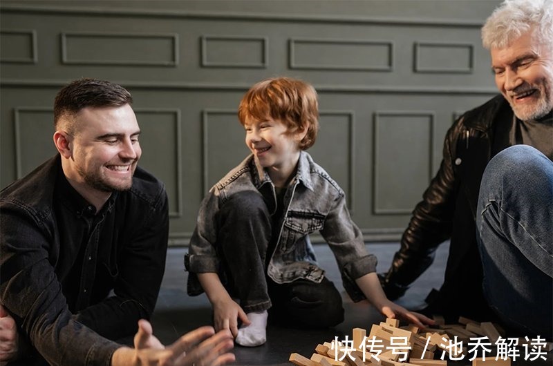 家教|从一个孩子见到陌生人时眼神和表情可知道家庭教育怎样,是吗?