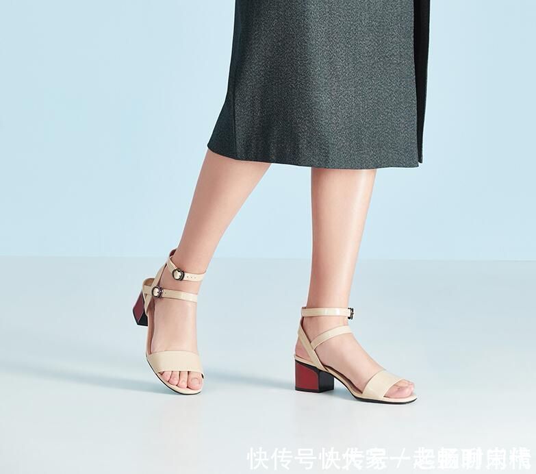 凉鞋|简约又不失韩范的凉鞋，一字带高跟鞋穿出精致女人味