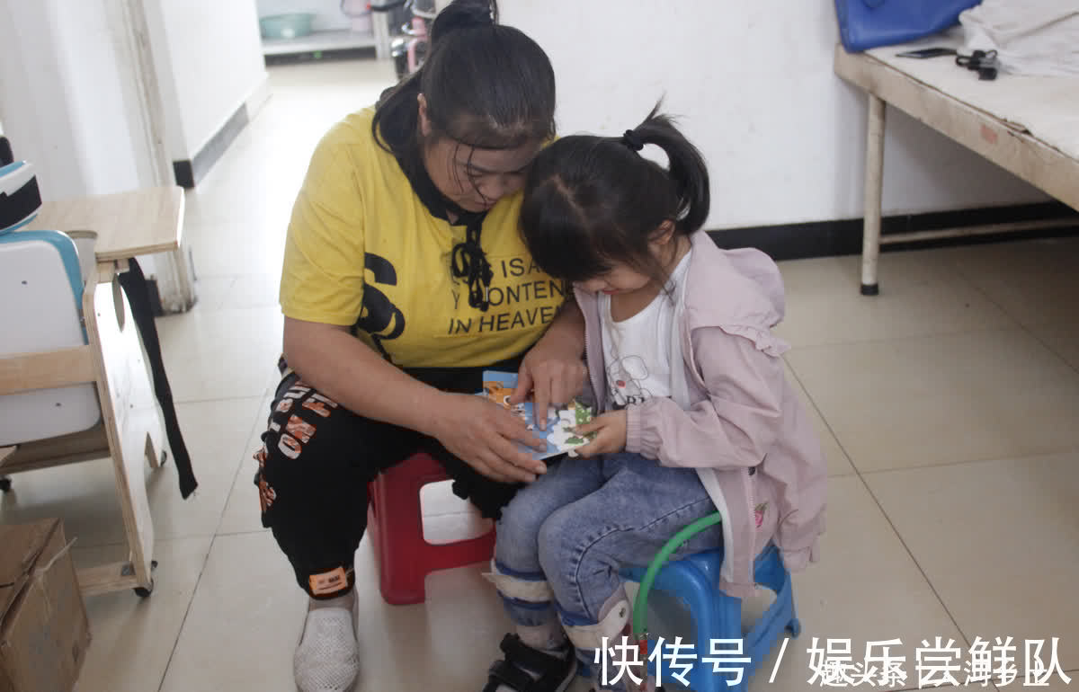 帕金森|女孩长相甜美,因发育迟缓不会说话,妈妈为其日夜操劳患上帕金森