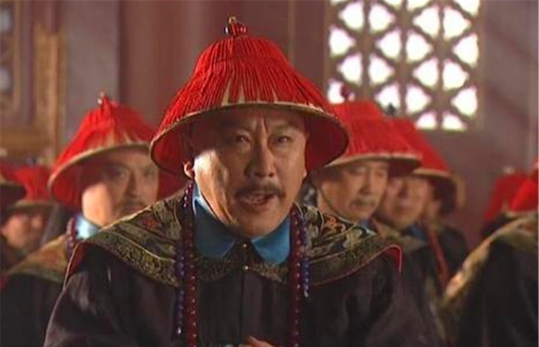 鳌拜|索额图是擒鳌拜的关键人物，为何却被定为本朝第一罪人？