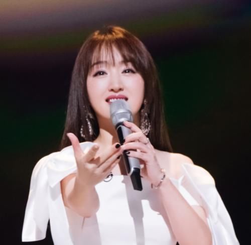 王鷗|浪姐2五公人氣榜，張柏芝遺憾跌出成團位，王鷗太爭氣了