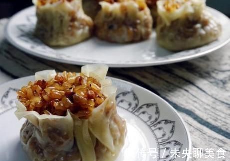 早餐我家吃烧麦从不买,两手一捏10分钟出锅,做法简单用料足