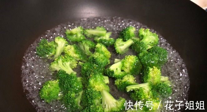 爽脆|5种焯水后才能吃的蔬菜，切记再懒也不能省去这一步，建议都看看！
