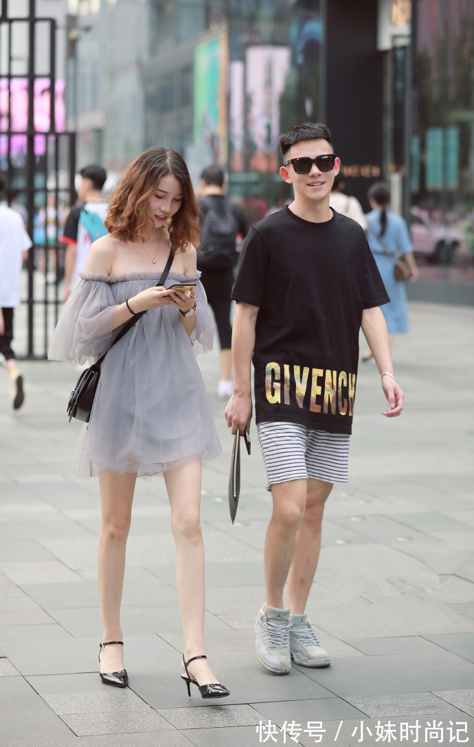 路人 街拍路人,时尚潮流的搭配参考,让你彰显个性美