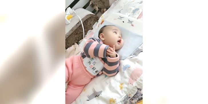 声音|萌娃躺在床上,发出奶声奶气的声音,宝爸宝妈无法抵抗呀
