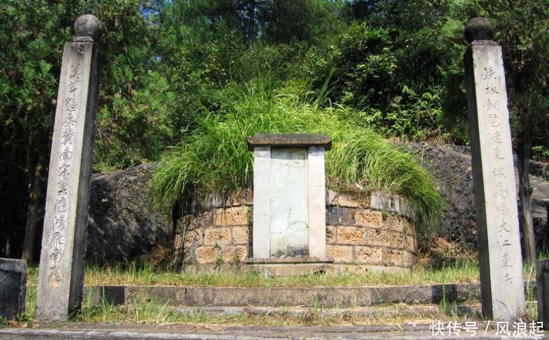 从金戈铁马到灯火阑珊,理想被无情击碎后,壮志豪情却从未更改