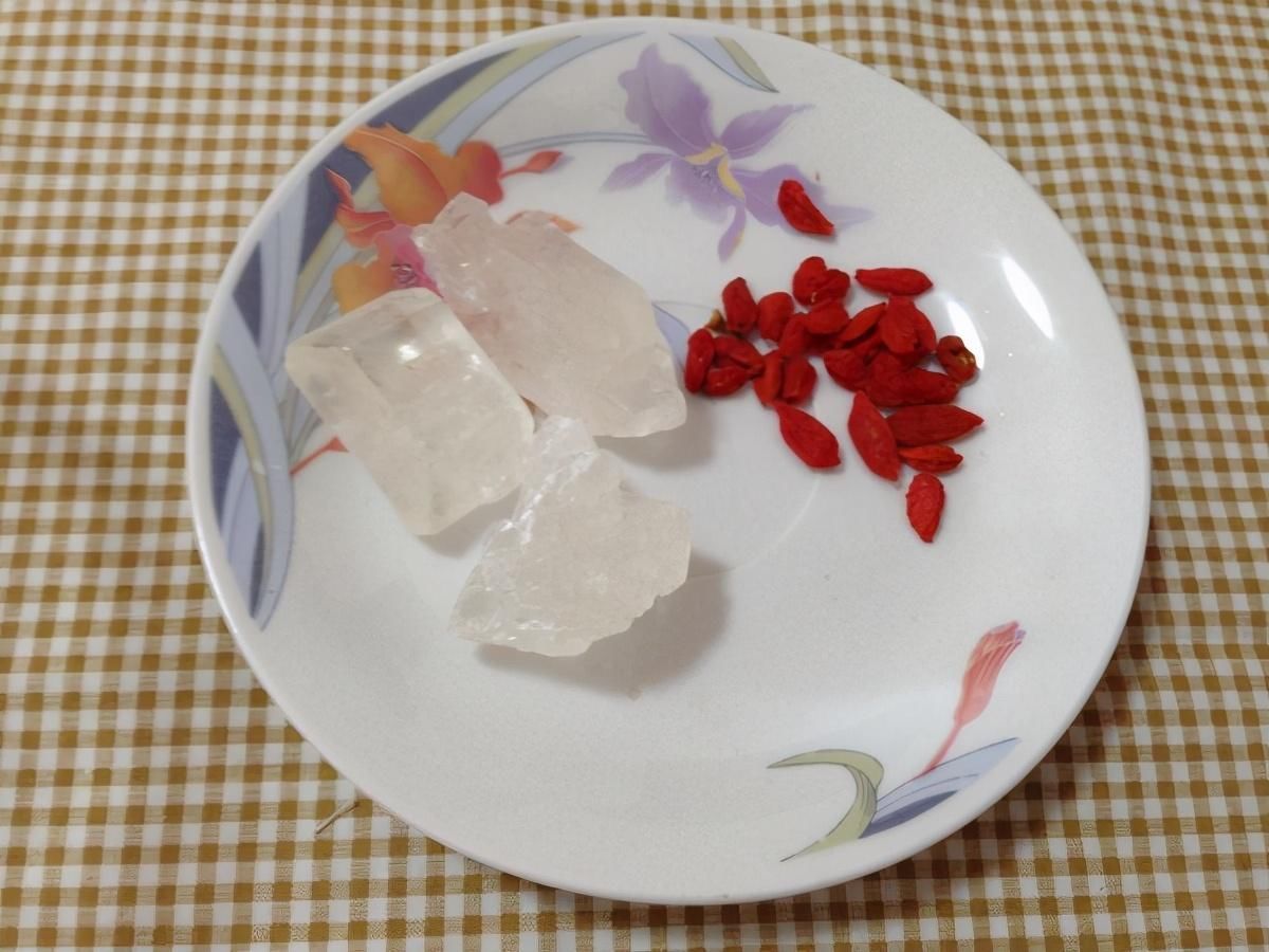 医生不会告诉你，这水果才是止咳高手，润肺化痰效果比梨强10倍