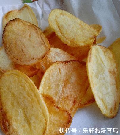 孩子|孩子爱吃薯片不用买，在家就能做，1分钟出锅，酥脆掉渣不油腻！