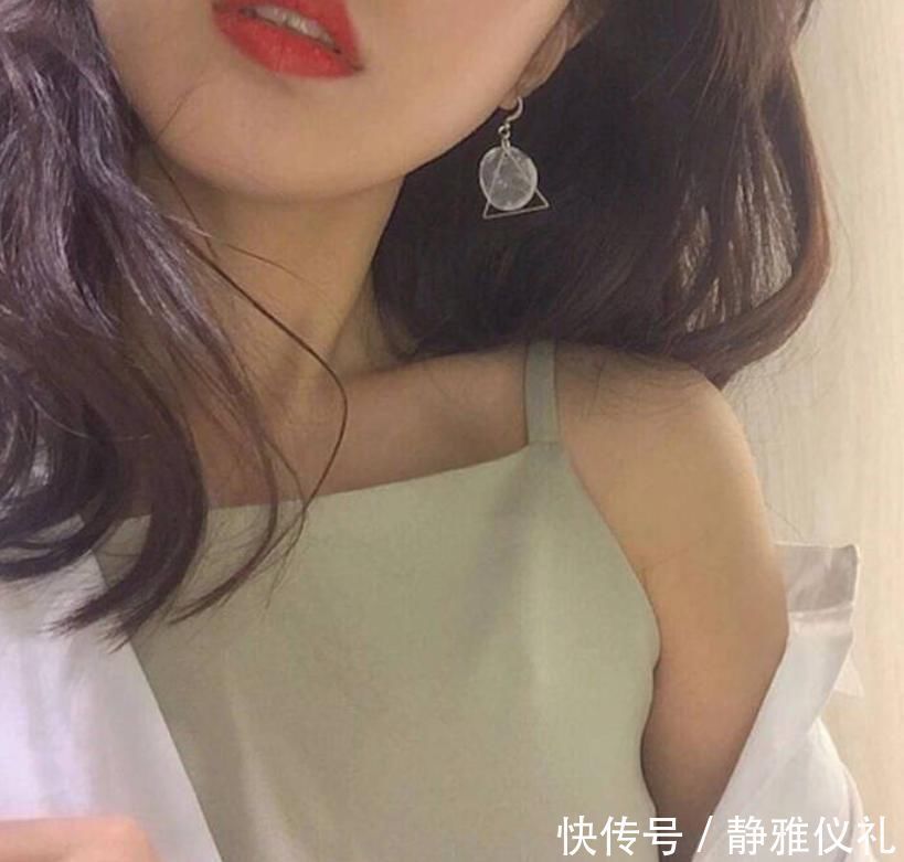 女生|女生有这3习惯,身上体香会很浓,尤其第2种,男生都会想靠近