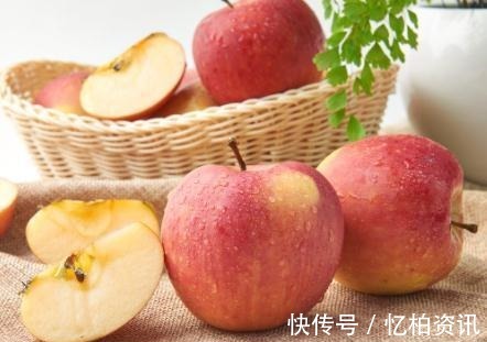 大肚子|苹果的新吃法,大肚子不鼓了,睡眠好了,女性不想一脸皱纹可试试