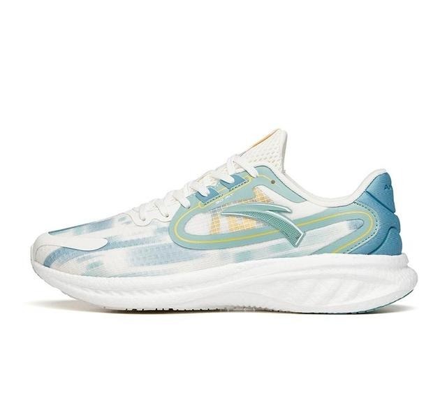 碳板跑鞋 新鞋谍照看个够!安踏又出新科技,匹克碳板跑鞋终于变帅了!