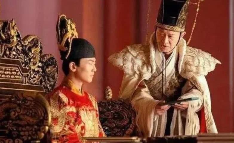 临死前|崇祯皇帝登基后，借势铲除掉魏忠贤，未听魏忠贤临死前劝诫超后悔