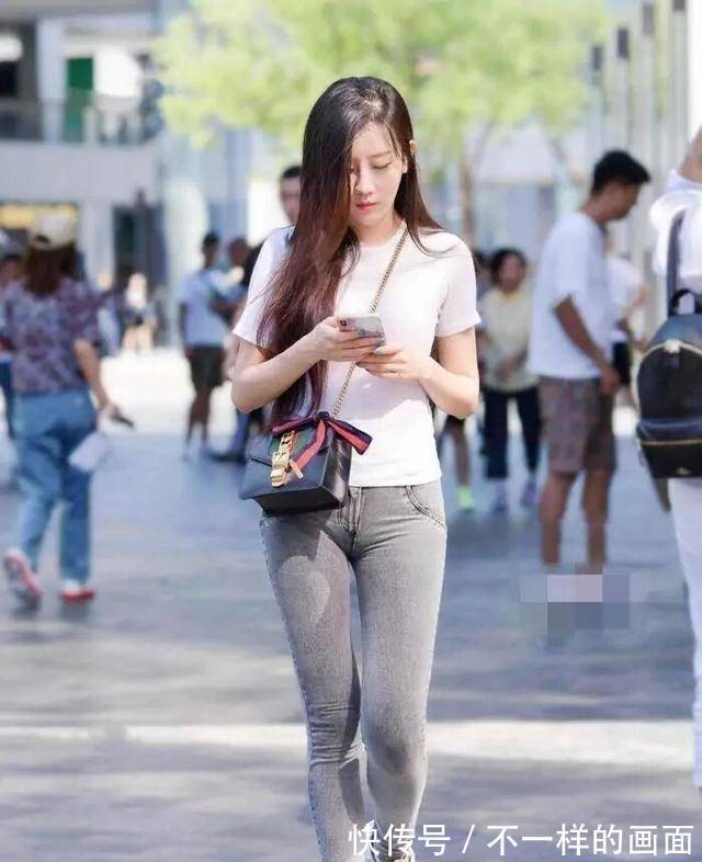 时尚美 打底裤活力满满,着装就要选择时髦一点的,增高显瘦