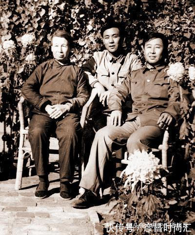 路遥!平凡的世界路遥,病危时妻子送来离婚协议,女儿将妻子告上法庭