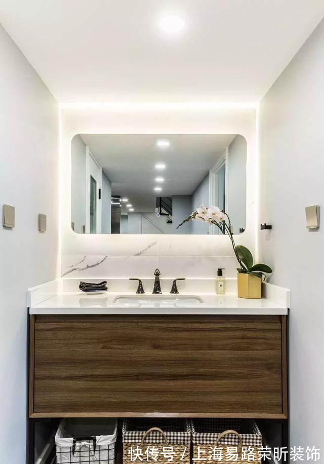 空间|冷感装修为什么这么火?有人说,这与当下盛行的颓废美有关