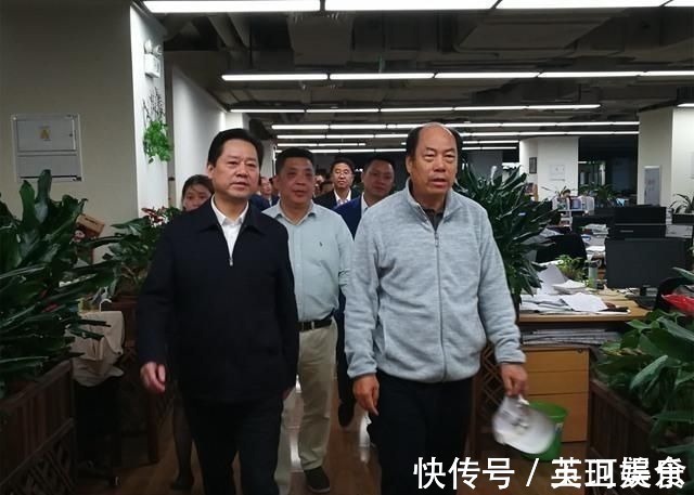 物业|先拿100亿投资万达,再拿100亿收购富力物业,手上还有1800亿现金