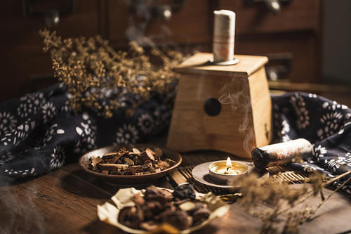 男子|陽氣少，所以腰就酸！分享兩個中醫“土方法”，歸還體內陽氣