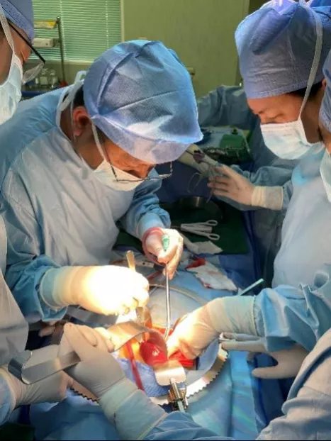 折翼天使们|2岁就查出肿瘤！这些让人心疼的折翼天使们，后来怎么样了？