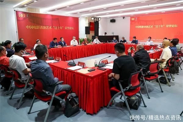 富联平台登入香港电影这二十年：用荧幕赞歌黄金时代以名品无私奉献国民