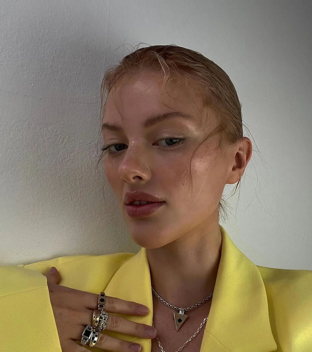 好消息:后天立夏!坏消息:去年晒黑的,还没白回来呢