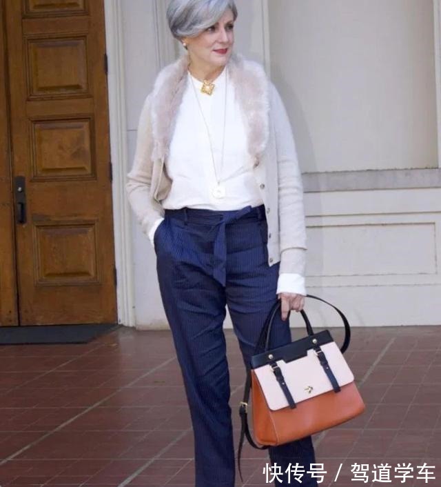 穿搭 60岁女性别急着穿老年装,看外国奶奶的时髦穿搭,优雅又减龄!