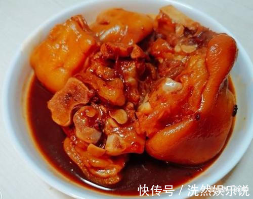 塞牙|炖猪脚时,第一步绝对不要焯水,不然白炖了,难怪猪脚塞牙炖不烂
