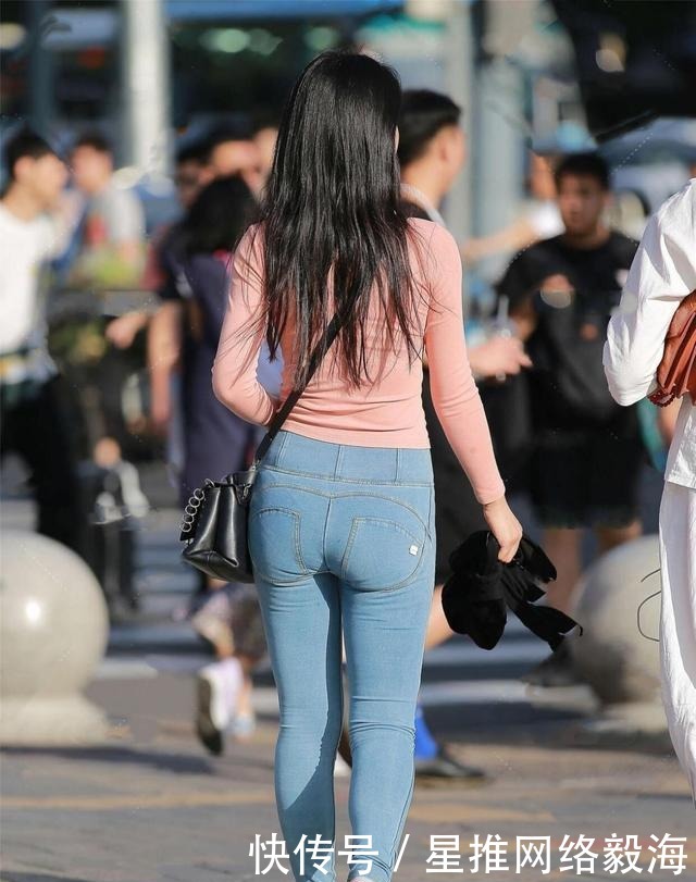 身材微胖女士的穿搭,坚持以“束腰”为核心,曼妙身姿不远了!